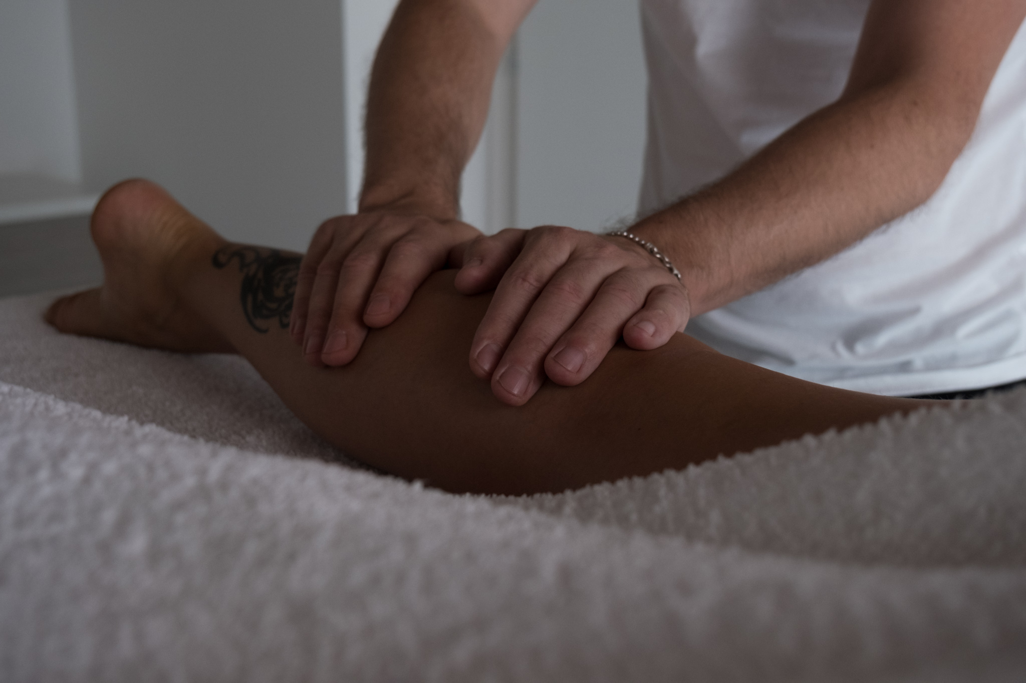 Massaggio alle gambe